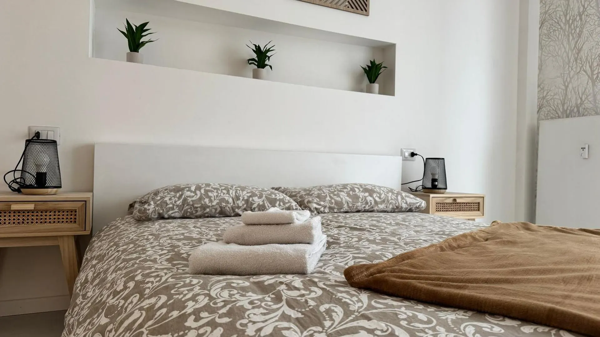 Green House Calolziocorte Apartment